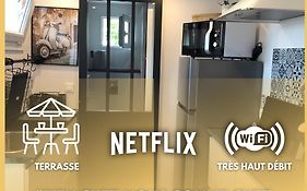Paris-Eiffel, Bienvenue -Terrasse -Netflix
